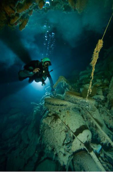 Những hang động kỳ thú dưới đáy biển Bahamas, Du lịch, du lich, du lich viet nam, du lich the gioi, du lich 2012, kinh nghiem du lich, du lich chau au, du lich chau a, kham pha the gioi, dia diem du lich