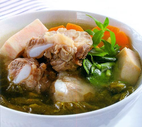 Canh cải chua khoai môn rất đưa cơm - 1