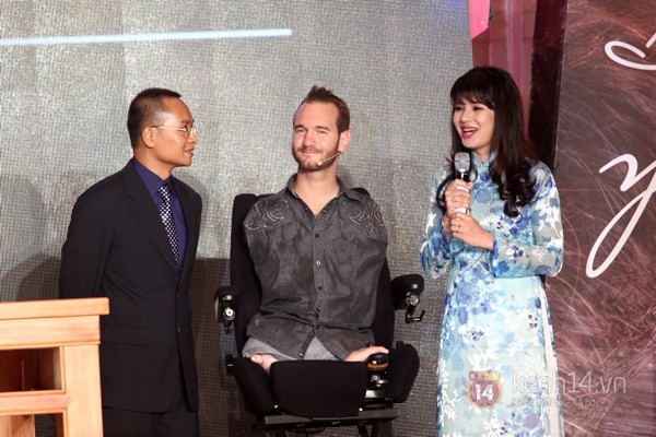 Nick Vujicic: &quot;Tôi cũng muốn người Việt Nam hãy tự giúp đỡ người Việt Nam&quot; 19