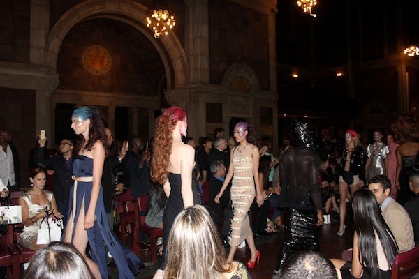 Lộ ảnh Mai Giang, Thiên Trang diễn catwalk tại New York 1