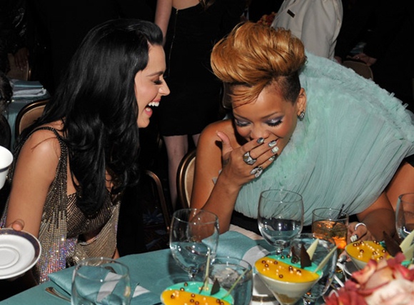Katy Perry cắt đứt tình bạn với Rihanna 3