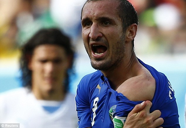 Nỗi khổ sở của Chiellini