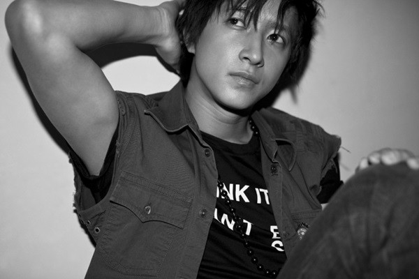 Fan đau lòng khi Han Geng chia sẻ lí do rời Super Junior 1